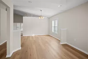 645 Lake Clark Pl, Lakeland, FL 33813 - Photo 6