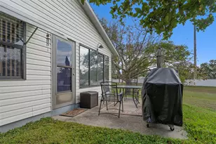 3115 Pebble Bend Dr, Lakeland, FL 33810 - Photo 14