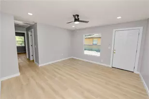 2493 Chestnut Woods Dr, Lakeland, FL 33815 - Photo 10