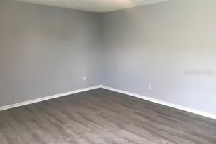 1027 N Brunnell Pkwy, Lakeland, FL 33805 - Photo 4