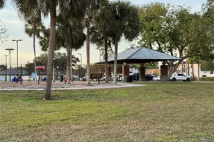 1172 Windjammer Dr, Lakeland, FL 33803 - Photo 68