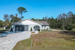 1904 Foxhollow Dr E, Auburndale, FL 33823 - Photo 4