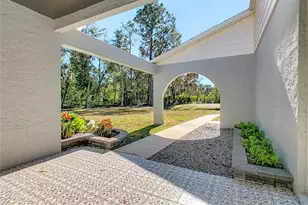 1904 Foxhollow Dr E, Auburndale, FL 33823 - Photo 10