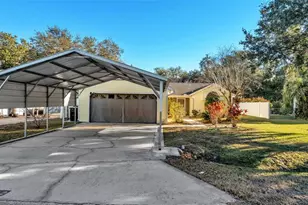 6852 Palomino Dr, Lakeland, FL 33811 - Photo 2