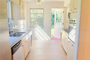 11504 Taylor Rd, Thonotosassa, FL 33592 - Photo 8