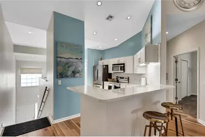 421 Enclave Place, Lakeland, FL 33803 - Photo 4