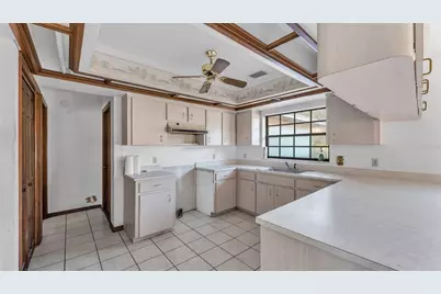 1324 Costine Drive, Lakeland, FL 33809 - Photo 8