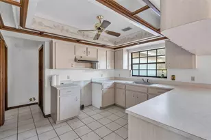 1324 Costine Dr, Lakeland, FL 33809 - Photo 8