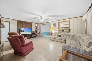 10513 Lynnwood Ave, Lake Wales, FL 33898 - Photo 4