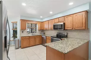 5729 Buck Run Dr, Lakeland, FL 33811 - Photo 14