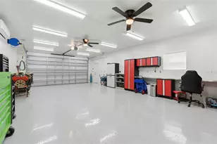 5729 Buck Run Dr, Lakeland, FL 33811 - Photo 4