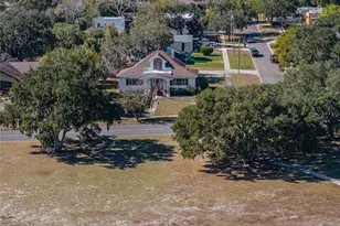 102 S Lakeshore Blvd, Lake Wales, FL 33853 - Photo 2