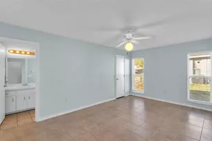 8053 Kaitlin Cir, Lakeland, FL 33810 - Photo 12