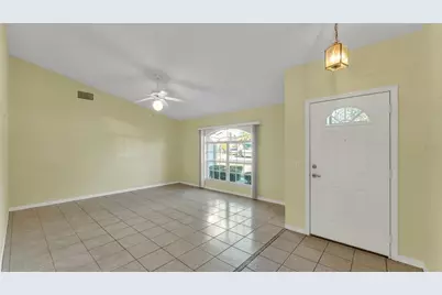 8053 Kaitlin Circle, Lakeland, FL 33810 - Photo 4
