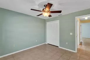 8053 Kaitlin Cir, Lakeland, FL 33810 - Photo 18