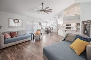 5837 Manchester Dr W, Lakeland, FL 33810 - Photo 2