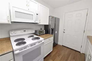 11902 Lakemist Cir, Temple Terrace, FL 33617 - Photo 12