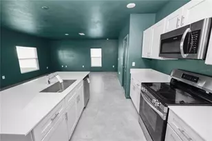 1465 Deepwater Cir, Eagle Lake, FL 33839 - Photo 10