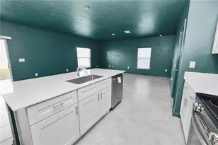 1465 Deepwater Cir, Eagle Lake, FL 33839 - Photo 8