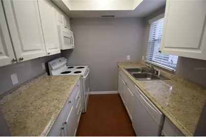 1005 S New York Avenue #9, Lakeland, FL 33803 - Photo 4