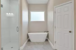 6320 Woodhaven Dr, Lakeland, FL 33811 - Photo 10