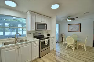 4802 Colonnades Cir E, Lakeland, FL 33811 - Photo 18