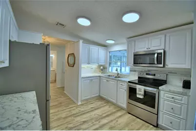 4802 Colonnades Circle E, Lakeland, FL 33811 - Photo 14