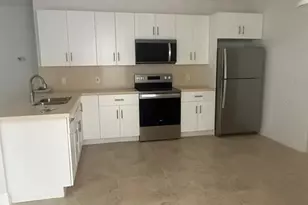 315 Edgewood Ct, Kissimmee, FL 34759 - Photo 4