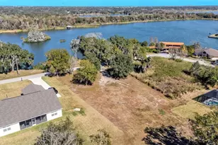 2577 Rogers Rd, Lakeland, FL 33812 - Photo 4