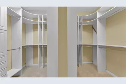 8288 Lake James Drive, Lakeland, FL 33810 - Photo 36