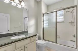 8288 Lake James Dr, Lakeland, FL 33810 - Photo 42