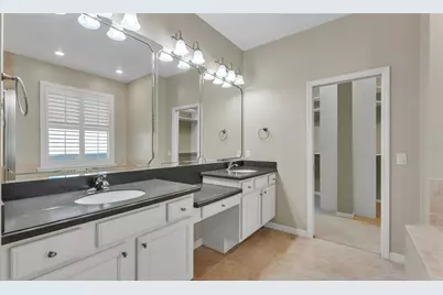 8288 Lake James Drive, Lakeland, FL 33810 - Photo 30