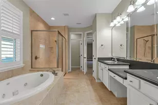 8288 Lake James Dr, Lakeland, FL 33810 - Photo 32