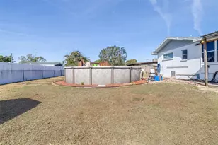 628 E Laurel Ave, Eagle Lake, FL 33839 - Photo 44