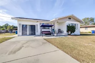 628 E Laurel Ave, Eagle Lake, FL 33839 - Photo 4