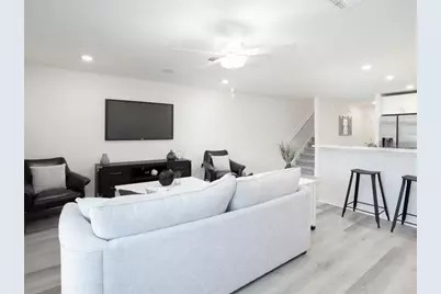 2805 Idyll Lakes Circle, Plant City, FL 33566 - Photo 6