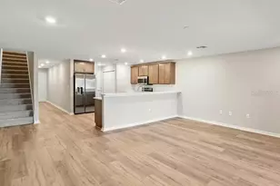 2803 Idyll Lks Cir, Plant City, FL 33566 - Photo 6