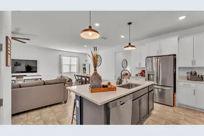 1725 Hill Top Drive, Dundee, FL 33838 - Photo 8