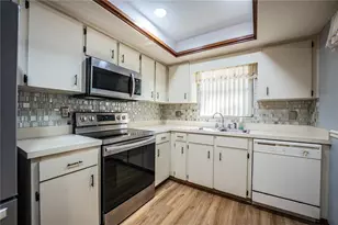 2025 Sylvester Rd, Lakeland, FL 33803 - Photo 6