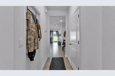 3532 White Dandelion Court, Plant City, FL 33565 - Photo 4