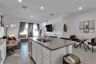 3532 White Dandelion Ct, Plant City, FL 33565 - Photo 10