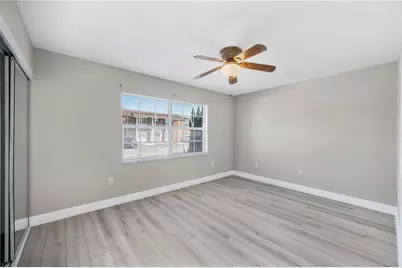 1920 E Edgewood Drive #L5, Lakeland, FL 33803 - Photo 8