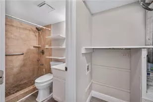 1920 E Edgewood Dr, Lakeland, FL 33803 - Photo 14