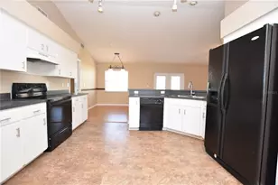 2830 Hickory Ridge Dr, Lakeland, FL 33813 - Photo 4