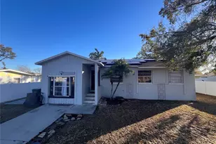 520 Fairhope Dr, Apollo Beach, FL 33572 - Photo 1