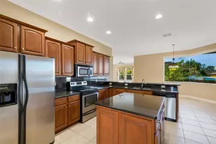 6743 Hillis Dr, Lakeland, FL 33813 - Photo 20