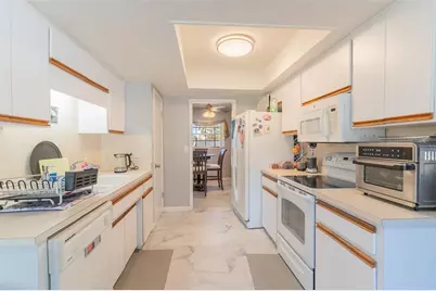 250 Volusia Drive, Winter Haven, FL 33884 - Photo 8