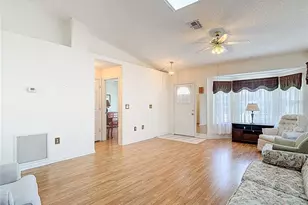 38460 Cottonwood Pl, Zephyrhills, FL 33542 - Photo 8