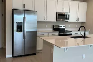 807 Ballantyne Dr, Lake Wales, FL 33898 - Photo 4