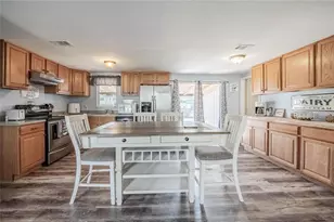 729 E Lake Ave, Eagle Lake, FL 33839 - Photo 10